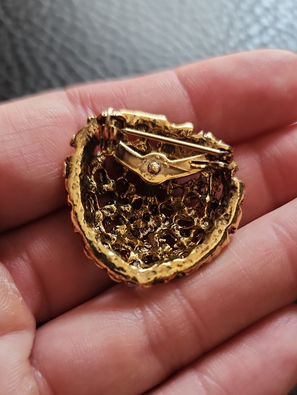 VTG Brooch - Picture 5 of 6